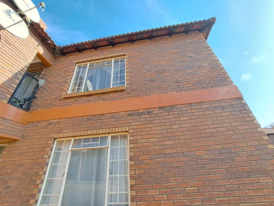 3 Bedroom Property for Sale in Waterval East North West